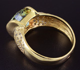 Кольцо с зеленым бериллом и бриллиантами