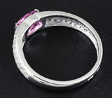 Кольцо с розовым сапфиром и бриллиантами