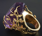Роскошное кольцо с грубообработанным аметистом и бриллиантами