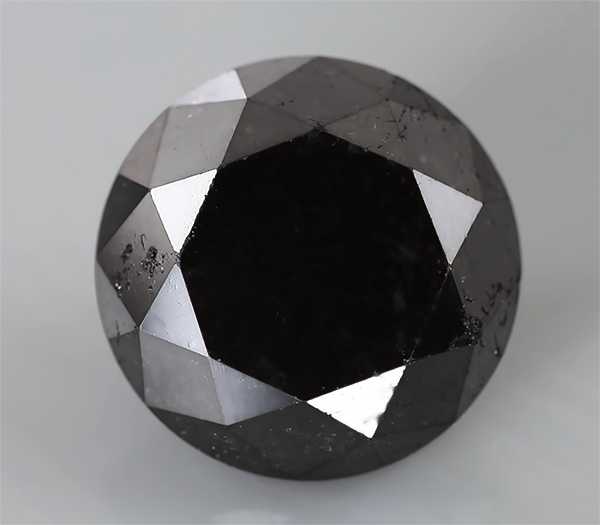 Кольцо с черным и белыми бриллиантами