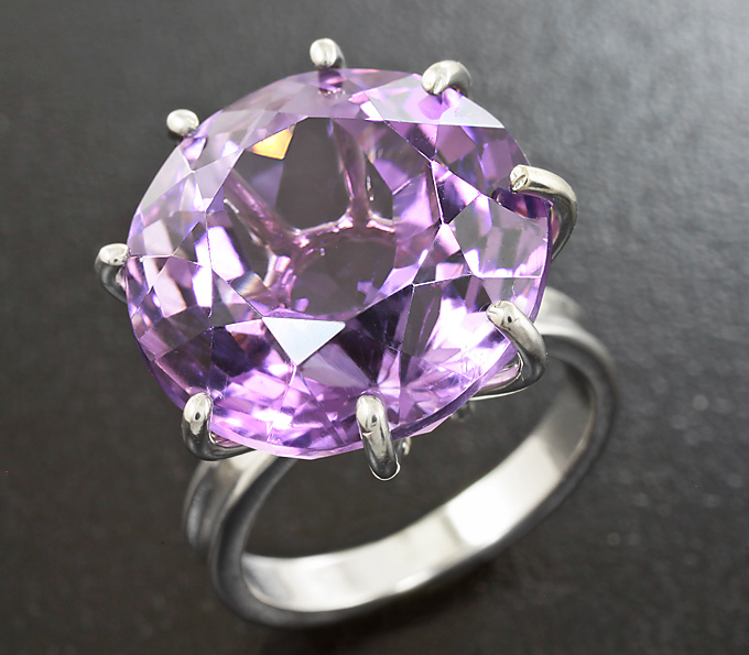 Серебро 925 Кольцо c аметистом
