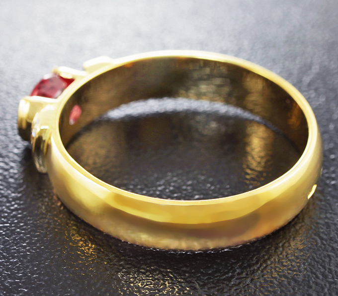 Кольцо с падпараджа сапфиром и бриллиантами