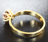 Кольцо с золотистым цирконом и бриллиантами