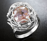 Кольцо с крупным полихромным сапфиром и бриллиантами