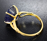 Кольцо с уникальным крупным сапфиром со сменой цвета 7,08 карата