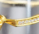 Кольцо с уральским александритом 0,76 карата и бесцветными сапфирами Золото