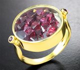 Кольцо с кристаллами рубиновой шпинели 3,3 карата и красными сапфирами
