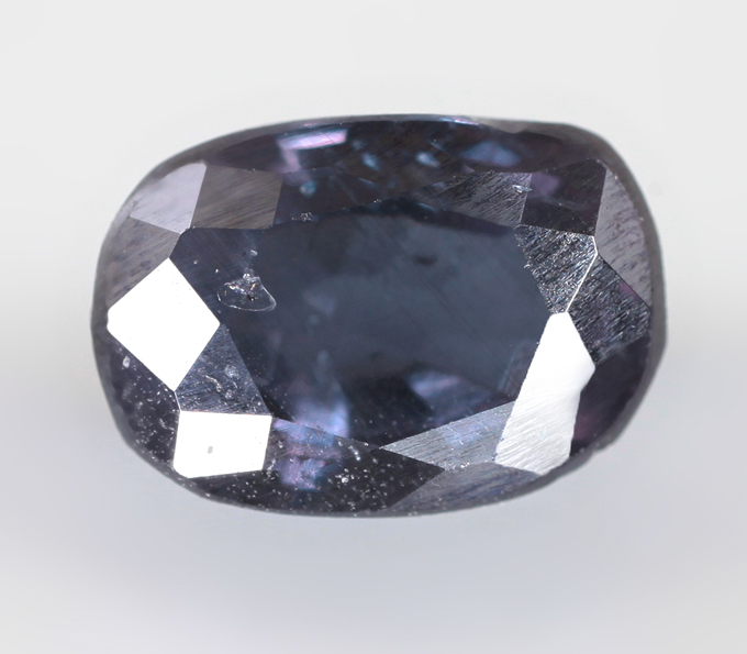 Редкий! Гранат со сменой цвета 0,95 карата