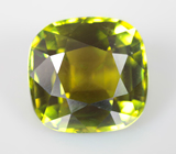 Желтовато-зеленый турмалин высокой чистоты 3,67 карата