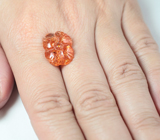 Резной солнечный камень 7,42 карата