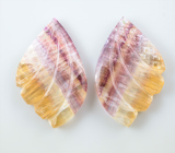 Крупная пара резных полихромных флюоритов 63,76 карата