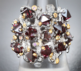 Кольцо с кристаллами рубиновой шпинели 6,35 и разноцветными сапфирами