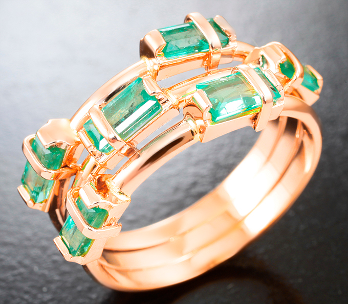 Кольцо с уральскими изумрудами 1,24 карата