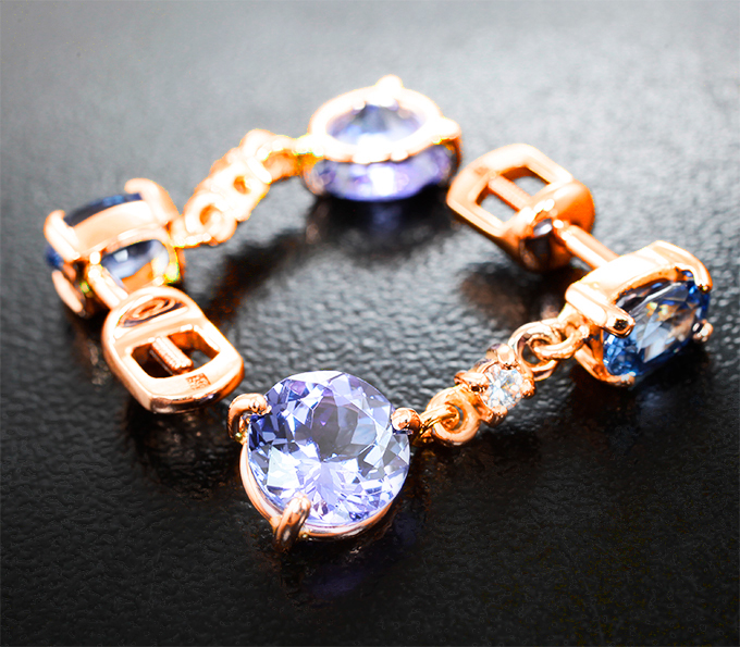 Серьги с сапфирами 1,33 карата и танзанитами 2,68 карата