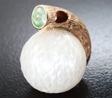 Кулон с крупной резной жемчужиной Edison 22,23 карата и мятно-зеленым цаворитом Золото