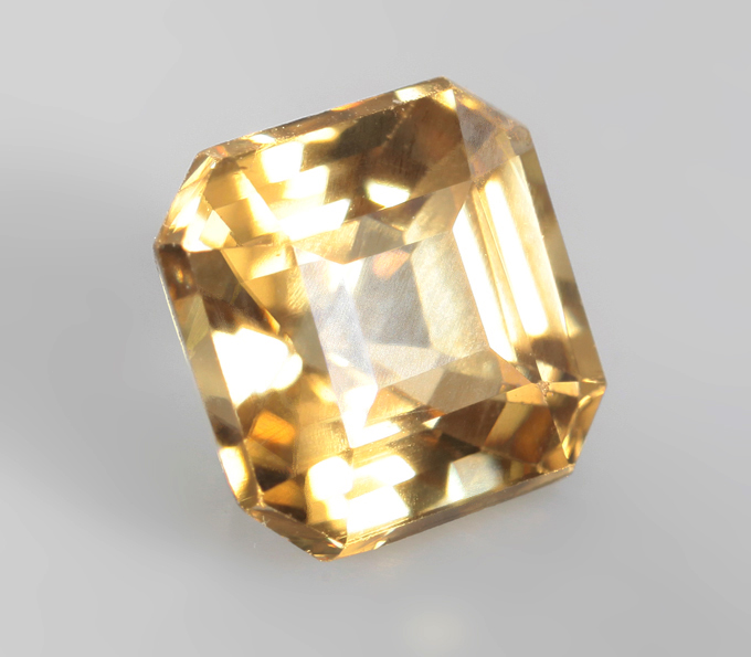 Желтый циркон 1,42 карата