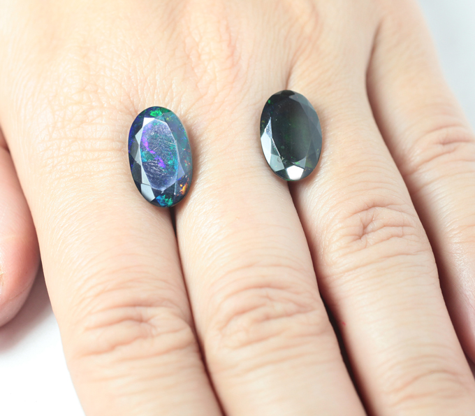 Пара ограненных черных опалов 7,61 карата