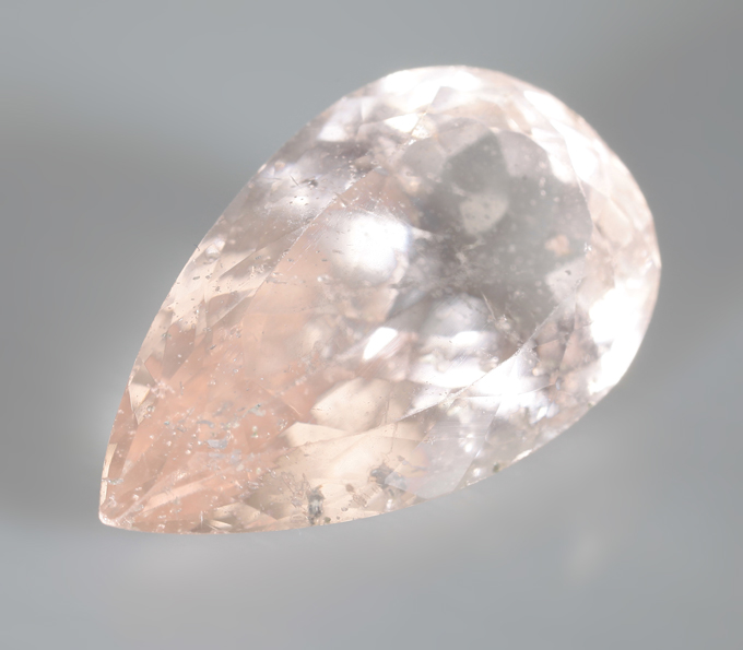 Крупный морганит 8,53 карата