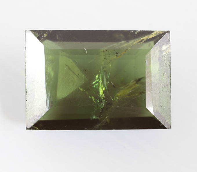Зеленый турмалин 2,84 карата