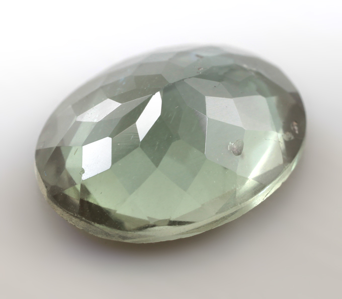 Голубовато-зеленый турмалин 3,97 карата
