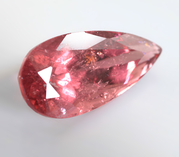 Розовый турмалин 5,71 карата