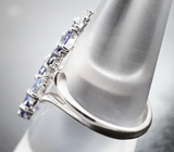 Кольцо с бенитоитами 1,94 карата и бриллиантами