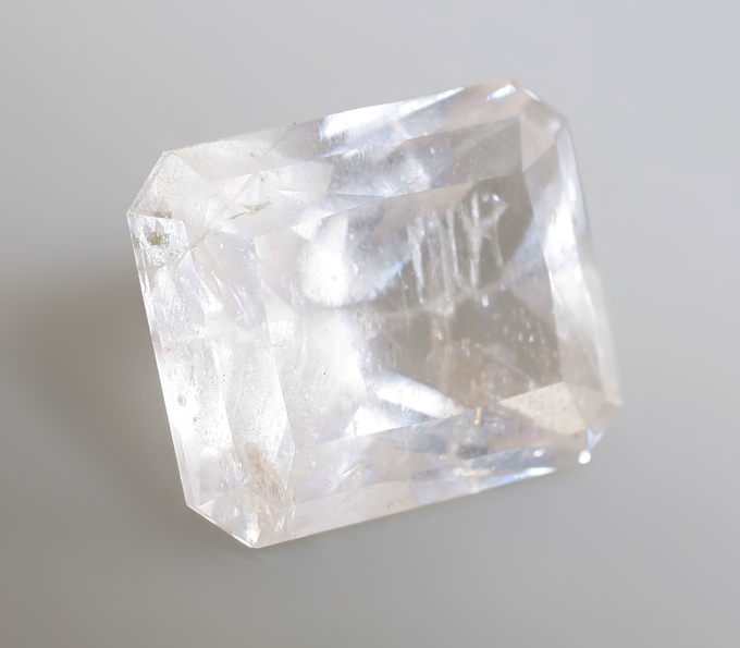 Редкий фенакит 1,7 карата