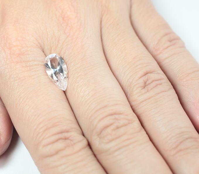 Чистейший редкий данбурит 2,92 карата