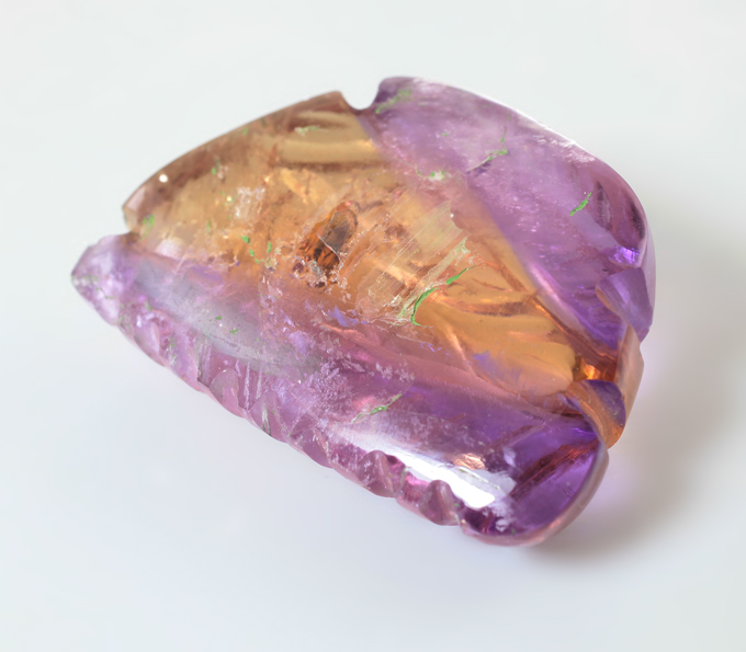 Крупный! Резной аметрин 87,69 карата