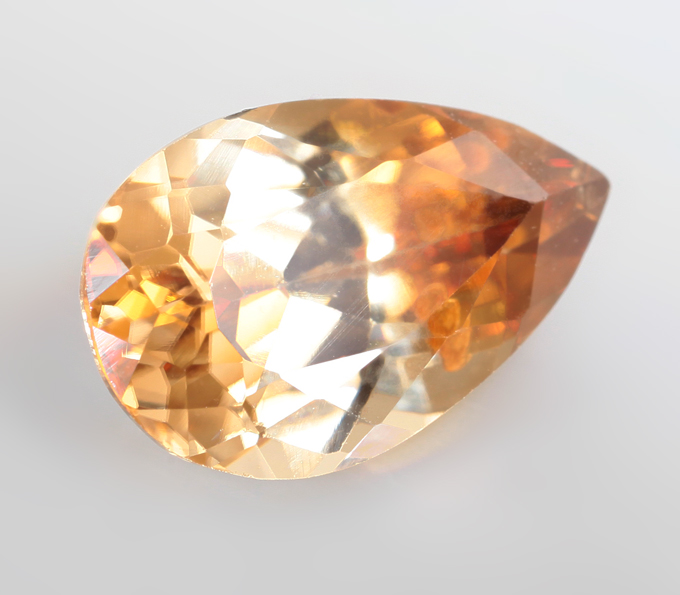 Полихромный циркон 2,01 карата