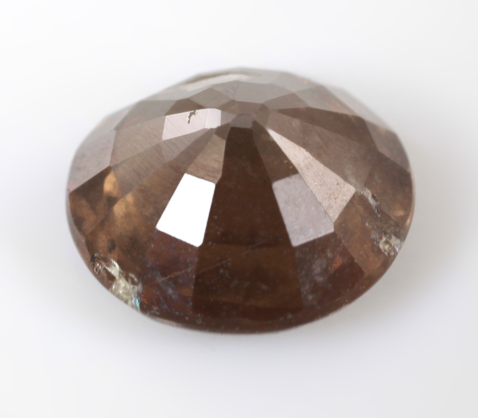 Гранат со сменой цвета 2,1 карата