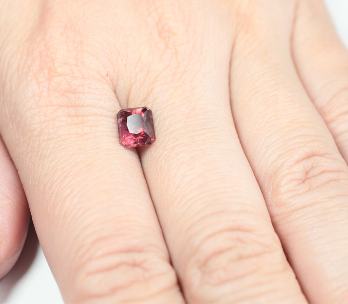 Рубеллит турмалин 1,55 карата