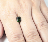 Насыщенно-зеленый турмалин 1,36 карата