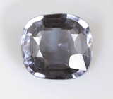 Фиолетовато-синяя шпинель со сменой цвета 0,97 карата