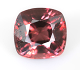 Оранжевато-красная шпинель 1,07 карата