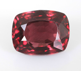 Пурпурновато-красная шпинель 1,03 карата