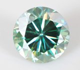 Голубовато-зеленый муассанит 0,87 карата