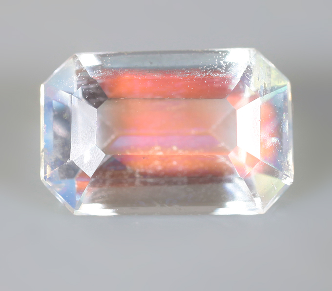 Ограненный лунный камень 1,1 карата