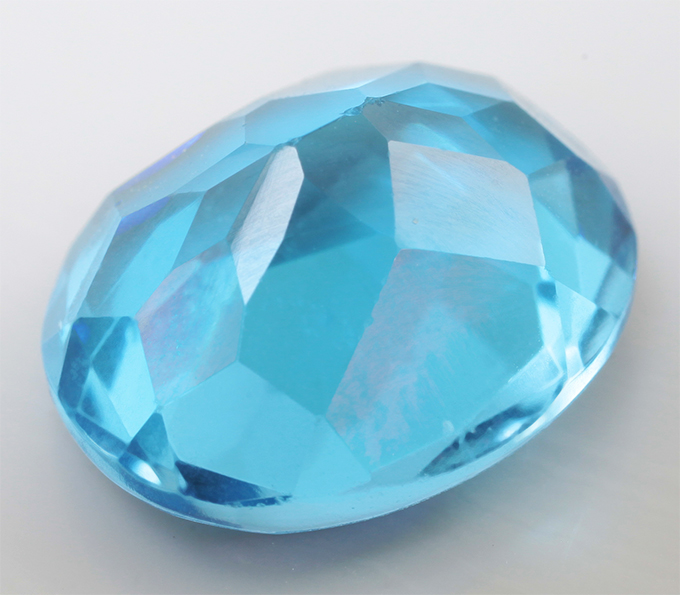 Чистейший swiss топаз 6,4 карата