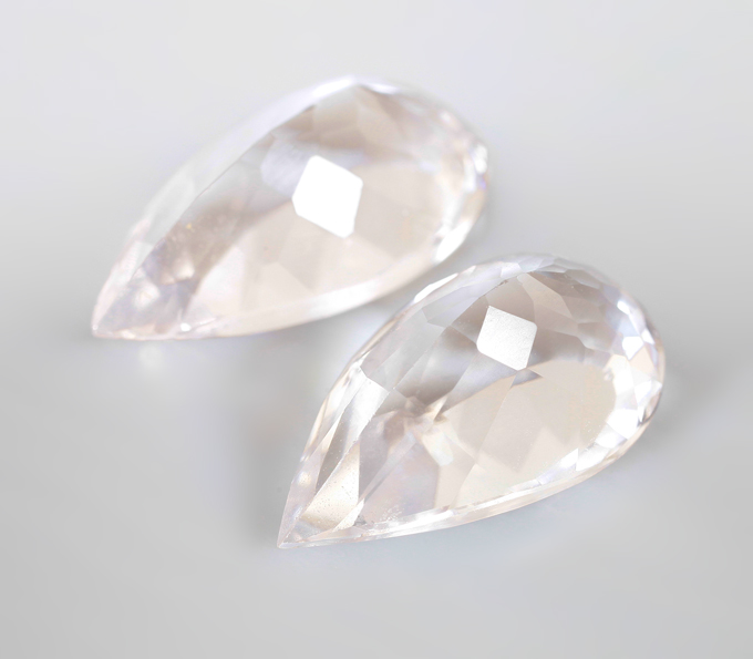 Пара редких данбуритов 5,89 карата