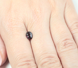 Красновато-пурпурная шпинель 0,98 карата