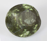 Коллекционный перидот с включениями рутила 5,89 карата