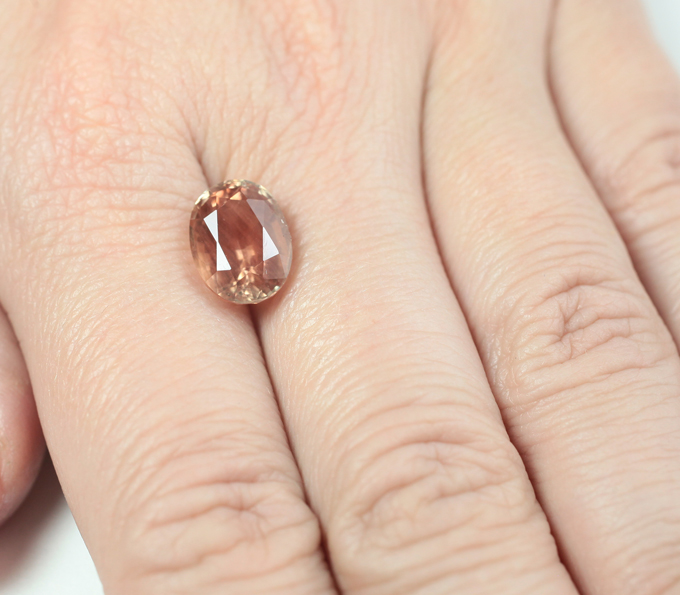 Редкий! Орегонский солнечный камень высокой чистоты 4,55 карата