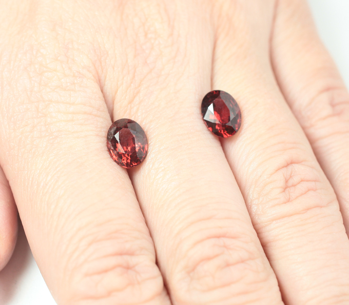 Пара пиропов гранатов 5,22 карата