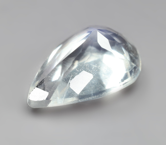 Ограненный лунный камень 1,15 карата