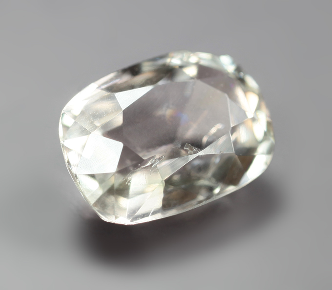 Пастельно-желтый циркон 1,1 карата