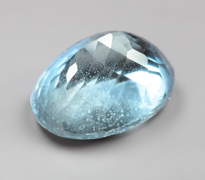 Редкий цвет! Насыщенный синий апатит 2,61 карата