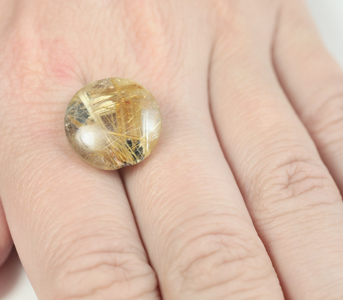 Крупный рутиловый кварц 14,18 карата