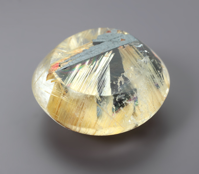 Крупный рутиловый кварц 15,6 карата