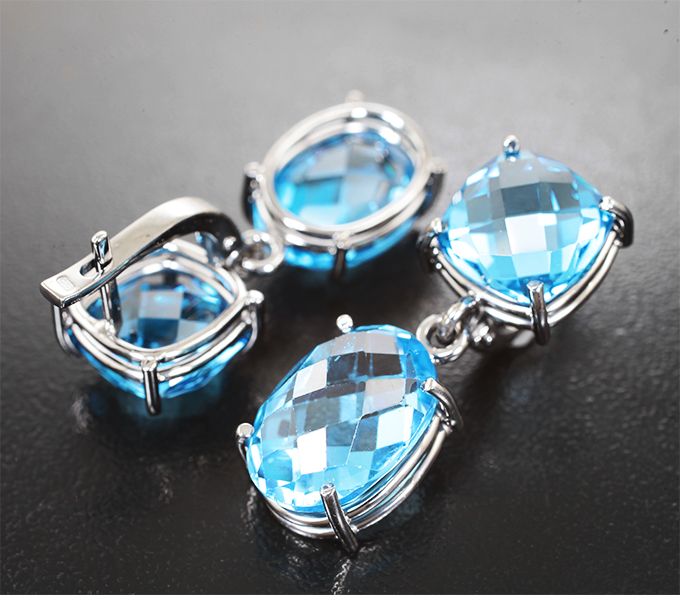 Серьги с голубыми топазами 30,27 карата
